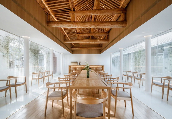 “疊院兒”最難能可貴的一點是重新梳理了新與舊、內與外、人工與自然的關系